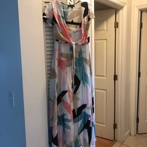 Lulu’s two-piece, maxi skirt set